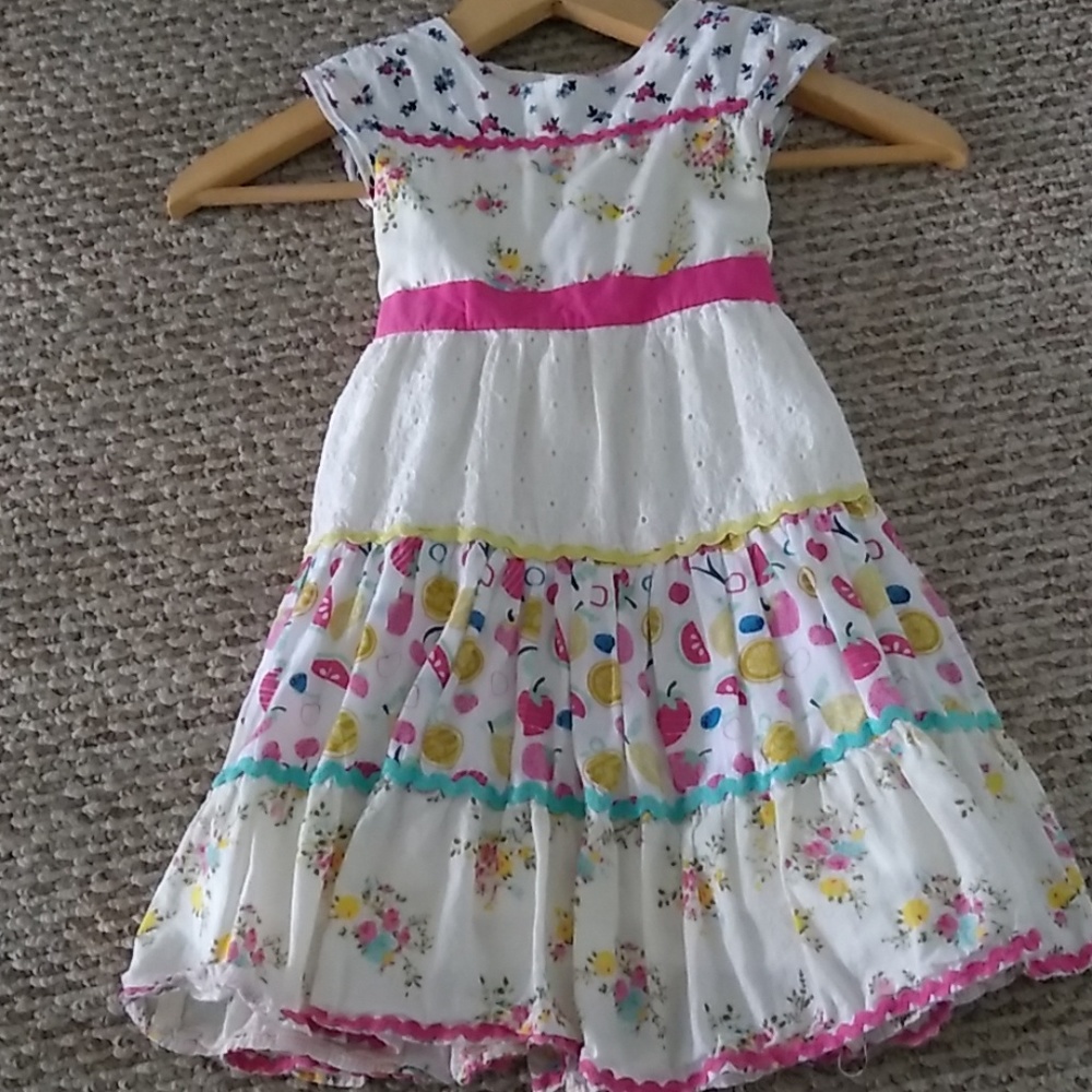 Little girl dress